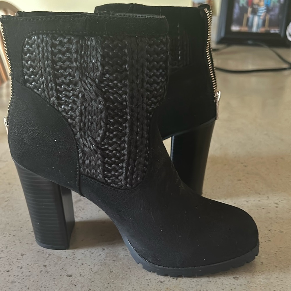 Juicy couture sweater boots size 7